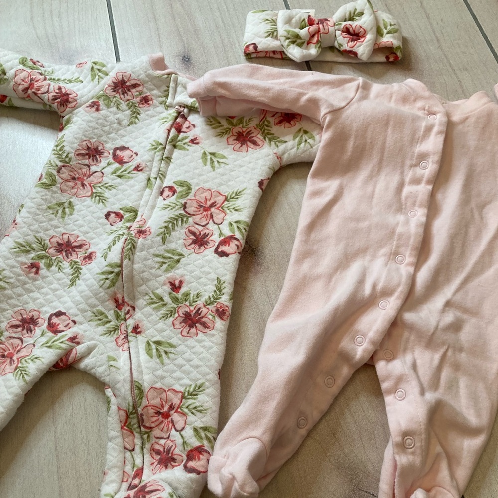 Chick Pea 3 piece baby set. - Picture 1 of 4